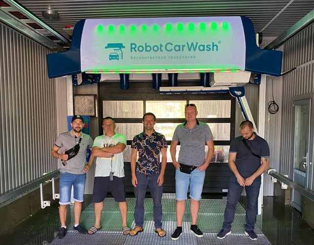 高品质海外市场持续热销，俄罗斯加里宁格勒Robot Car Wash再订两台镭豹360卓越型洗车机